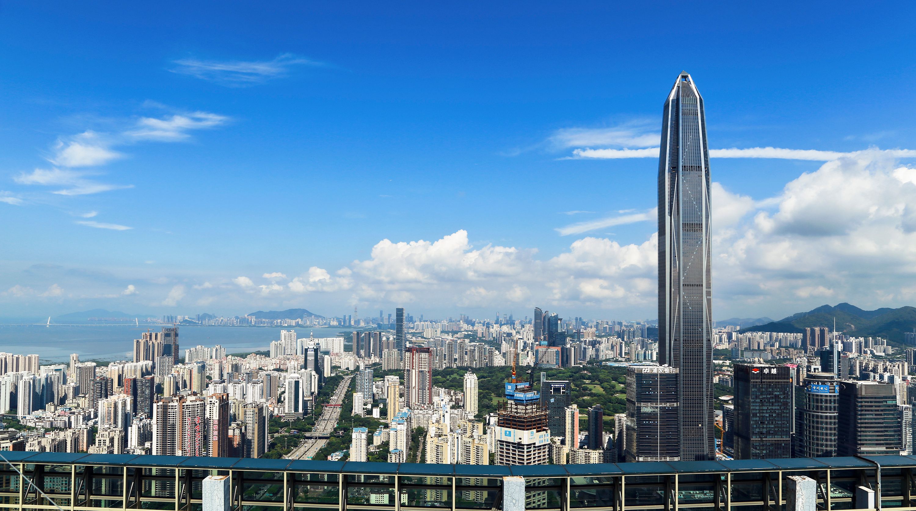 滨河ONE·尚街，深圳品牌MALL 唯一在售商业，滨河封面·仅12席传世资产(图4)